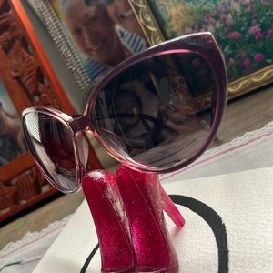 Hey Barbie, these are your John Richmond sunglasses that you’ve been dreaming of
